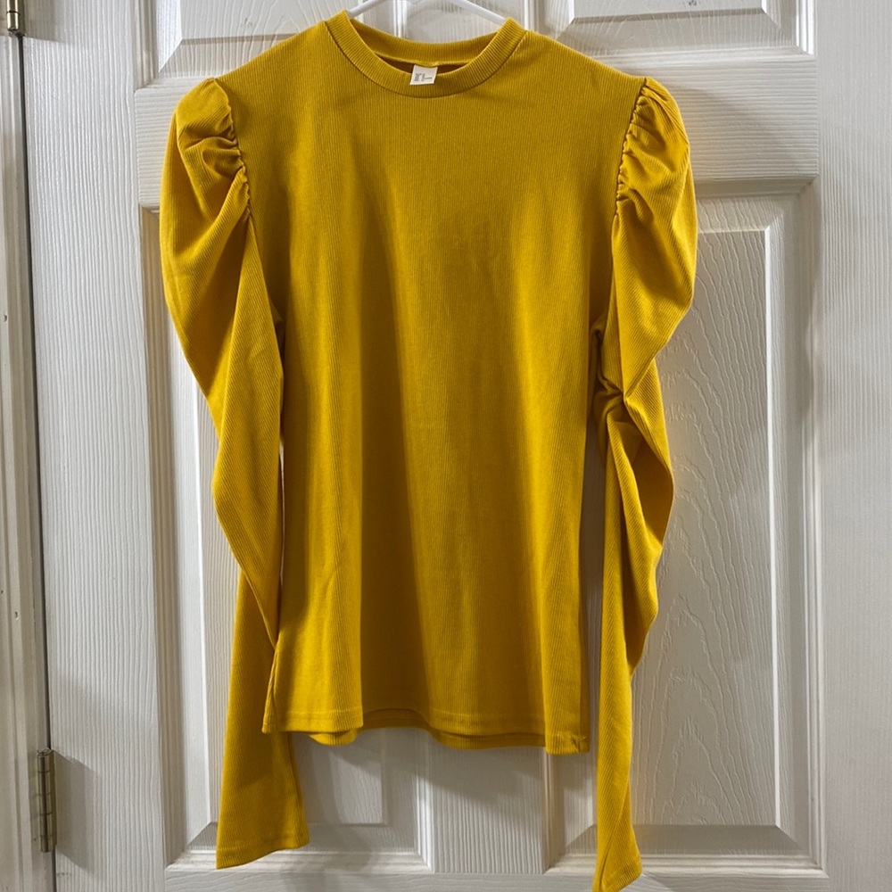 Women  blouse never use